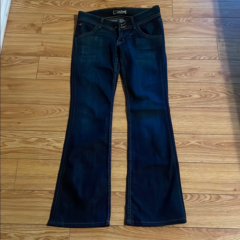 Hudson Jeans Blue Flare boot cut 27” waist  inseam 32”.